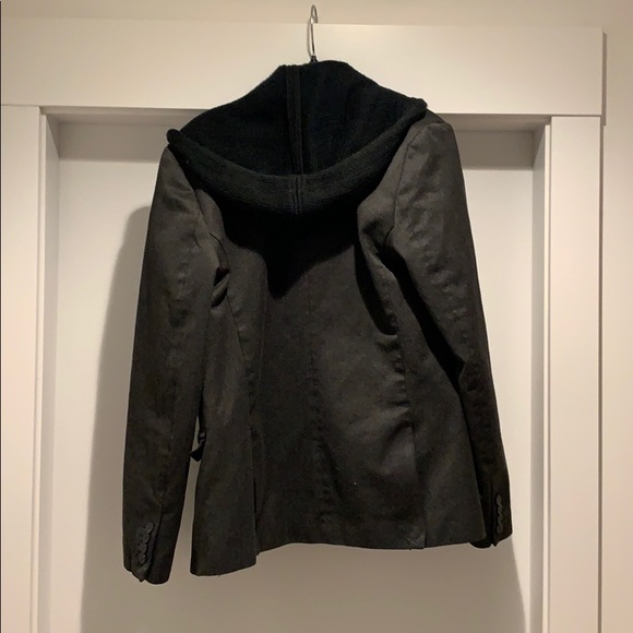 Guess Blazer with detachable hoodie. - Picture 2 of 4